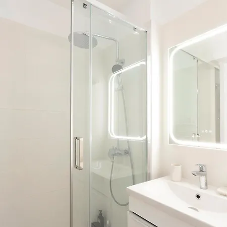Apartment Chez Francoise Fr - Spacieux Vue Imprenable Avec Ascenseur *